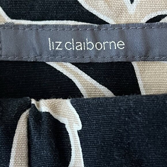 Liz Claiborne Women's Floral Black Tan Cropped Pants Size 14 Zip Side Mid Rise - Picture 7 of 12